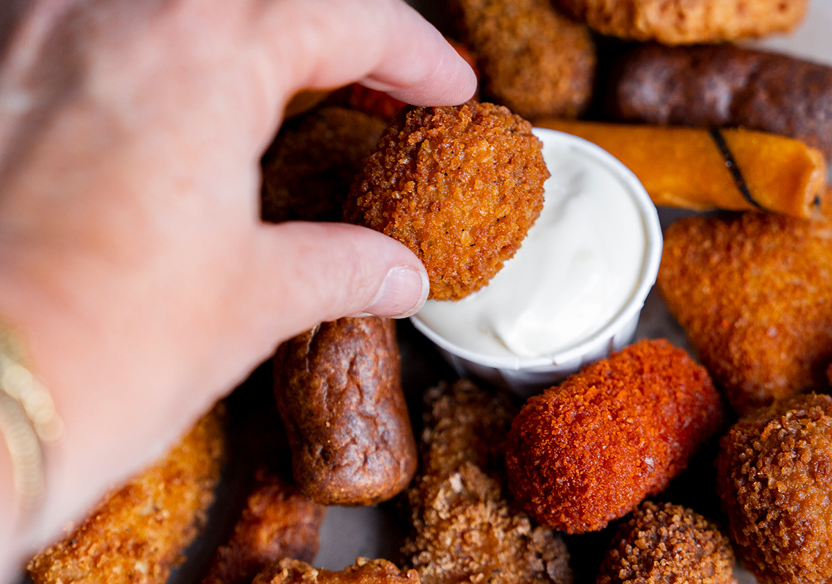 friethuys gestel snacks frikandellen kroket bitterbal